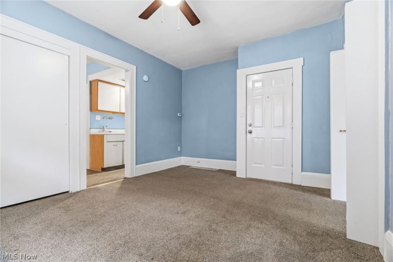 1224 Pondview Avenue, Akron, OH - Photo 5