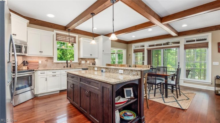 370 Bass Lane, Senecaville, OH - Photo 8