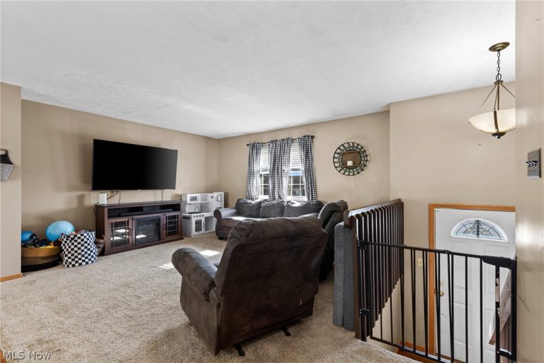 1309 Kennedy Avenue, Martins Ferry, OH - Photo 4