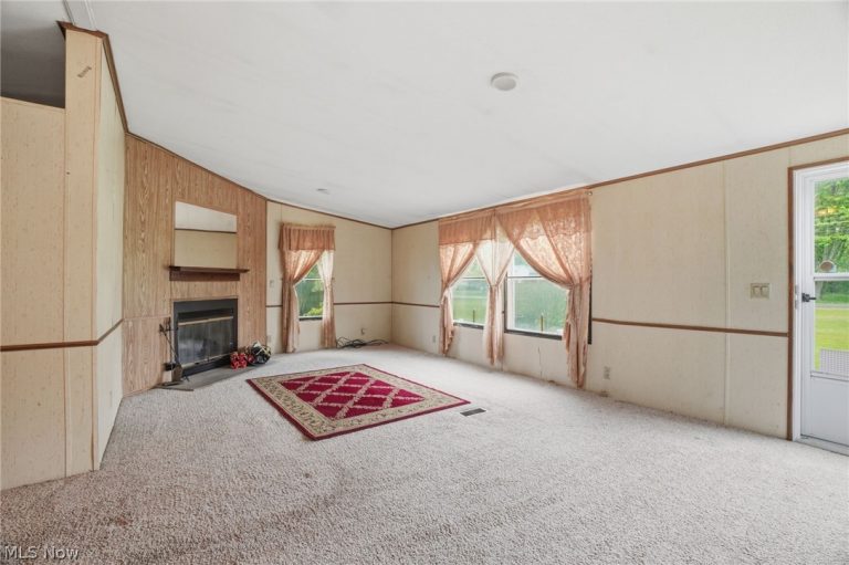 5333 Chestnut Street, Andover, OH - Photo 5