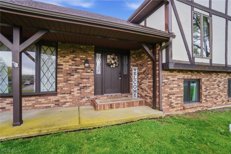 1455 Riverview Drive, Lima, OH - Photo 2