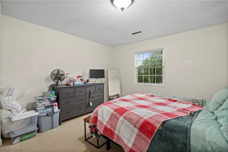 2885 Pease Drive #303, Rocky River, OH - Photo 5