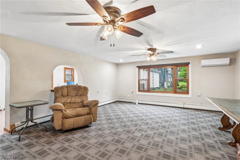 722 Chestnut Boulevard, Willoughby, OH - Photo 8