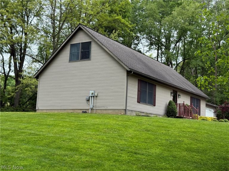 7938 Interlaken Drive, Millersburg, OH - Photo 8