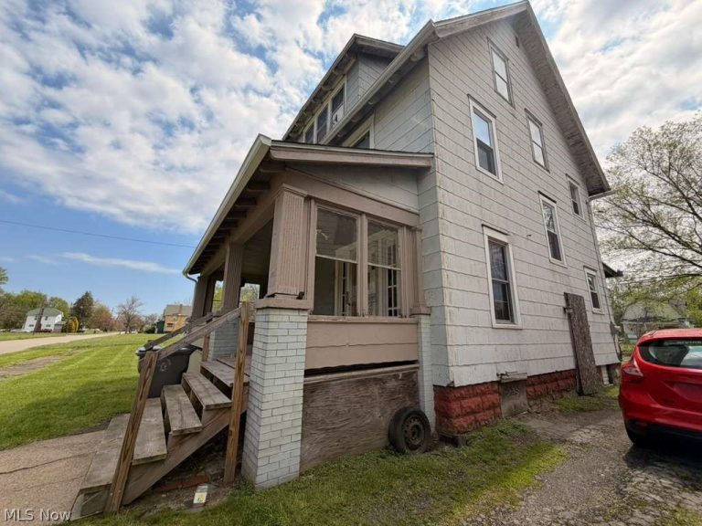 197 Delason Avenue, Youngstown, OH - Photo 2