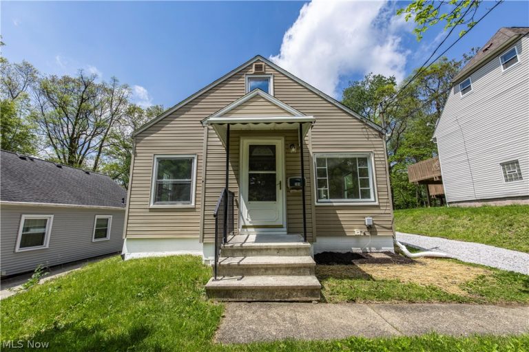 144 Malacca Street, Akron, OH - Photo 2