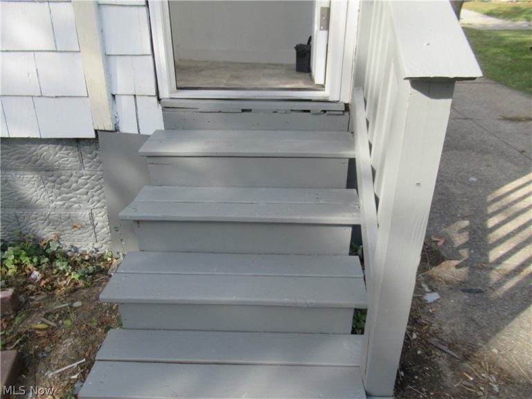 14 Elm Street, Bedford, OH - Photo 6