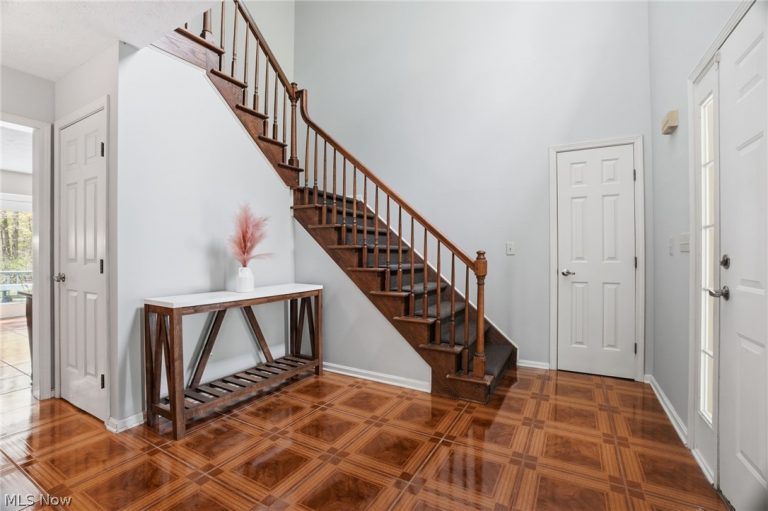 13125 Pearl Road, Chardon, OH - Photo 3