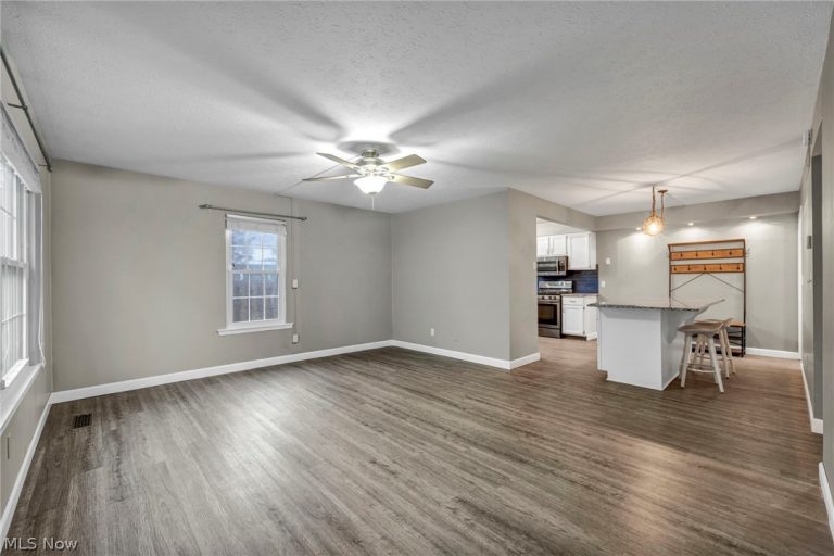 1251 70th Street, Cleveland, OH - Photo 8