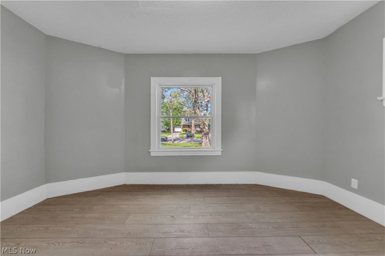 3429 Martin Luther King Jr Drive, Cleveland, OH - Photo 5