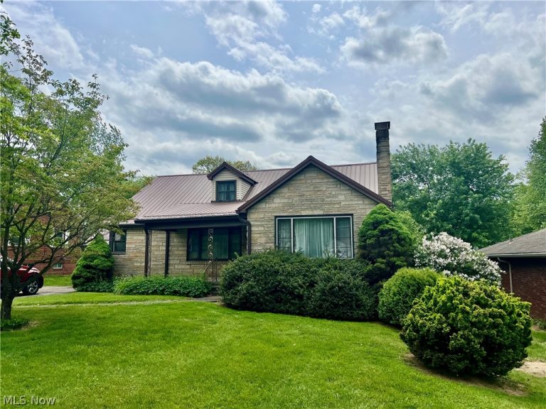 528 Harding Road, Zanesville, OH, 43701