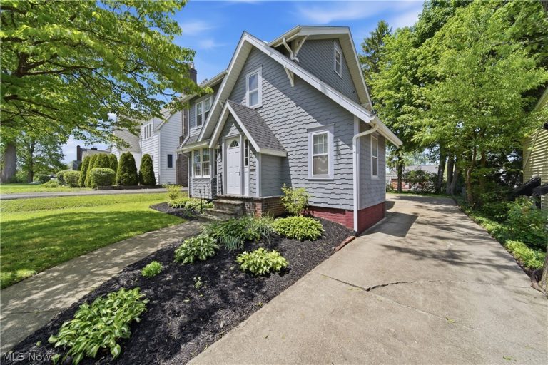 213 33rd Street, Canton, OH - Photo 2