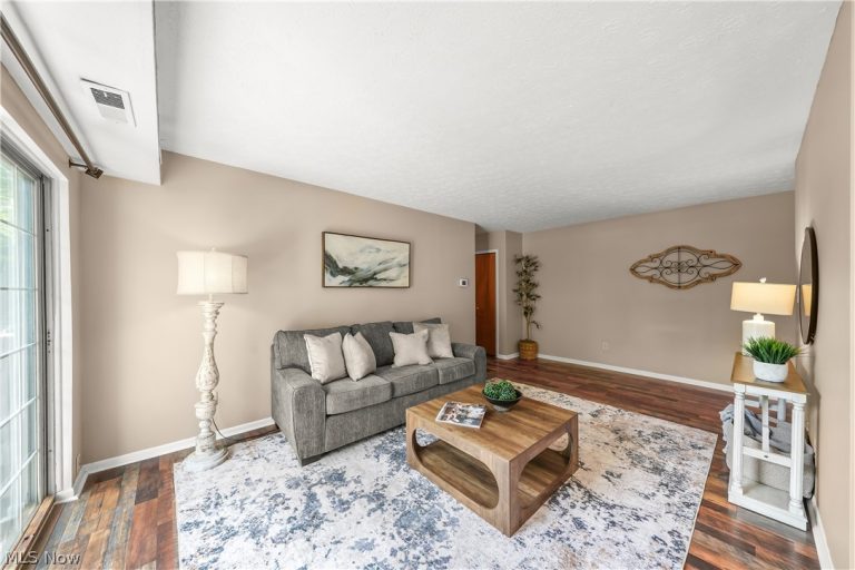 10790 Ravenna Road #101, Twinsburg, OH - Photo 5