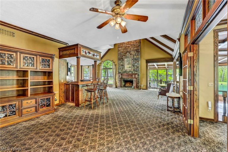 6900 Deerfield Avenue, Canal Fulton, OH - Photo 8
