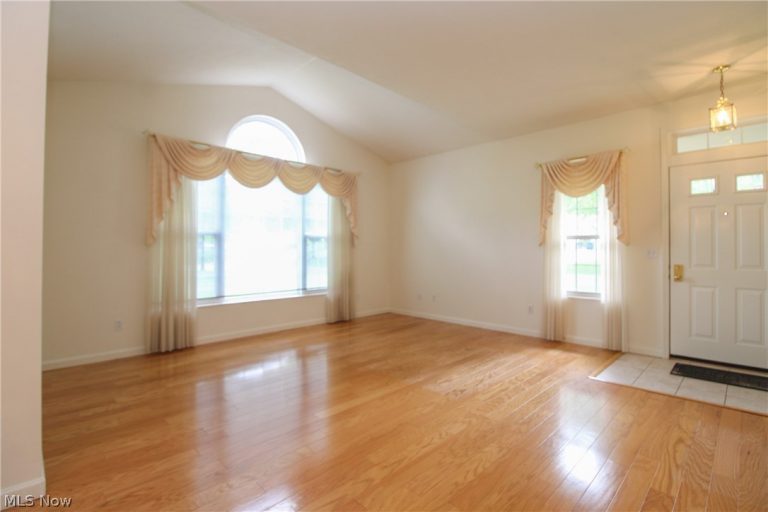 5645 Clingan Road #7B, Struthers, OH - Photo 5