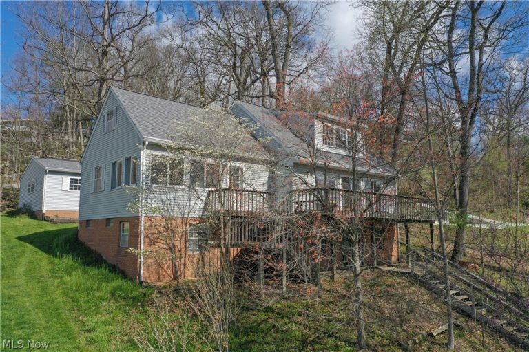 156 Mohawk Drive, Malvern, OH - Photo 4