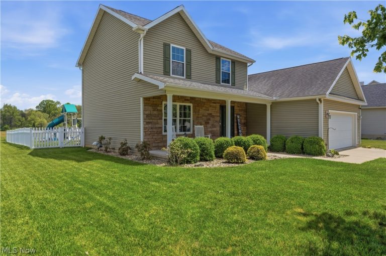 116 Quail Street, Little Hocking, OH - Photo 3