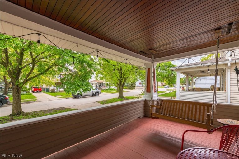 1314 Belle Avenue, Lakewood, OH - Photo 8
