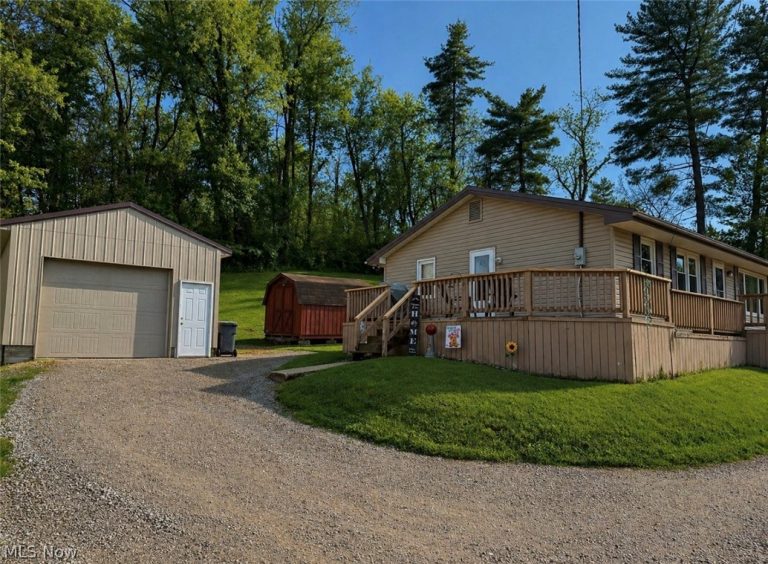 1182 Potts Lane, Zanesville, OH - Photo 3
