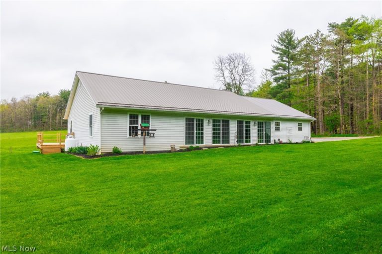 14655 Township Road 213, Lakeville, OH - Photo 4