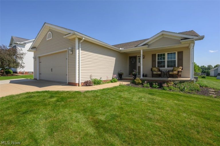 312 Apple Ridge Drive, Apple Creek, OH, 44606