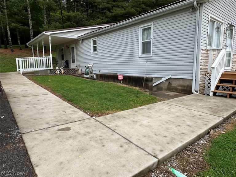 47155 Sarahsville Road, Caldwell, OH - Photo 4