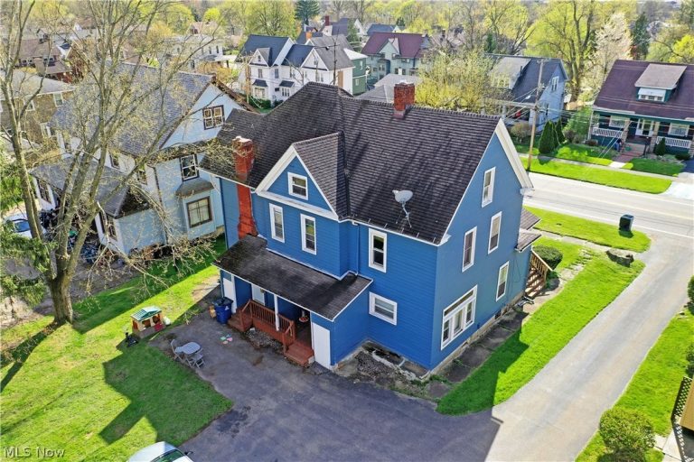 23 Hartzell Avenue, Niles, OH - Photo 5