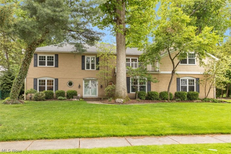 30475 Timber Lane, Bay Village, OH, 44140