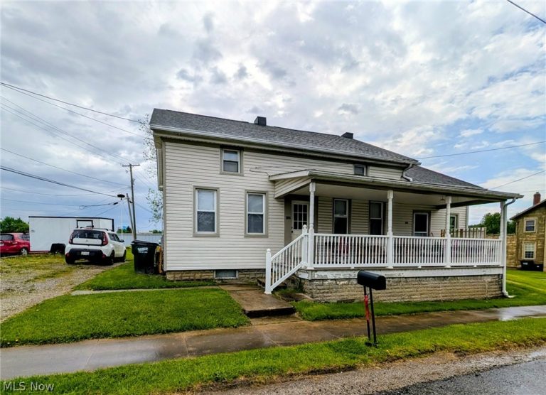 100 W. Erie St., Creston, OH, 44217