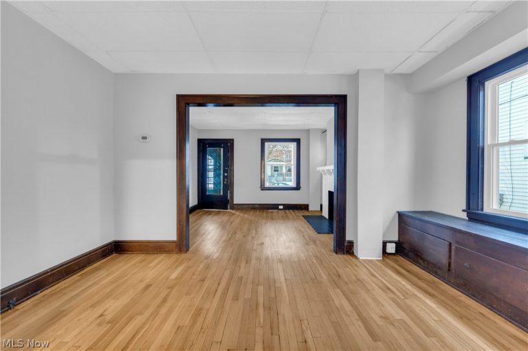 4102 Brooklyn Avenue #4102/Right, Cleveland, OH - Photo 3