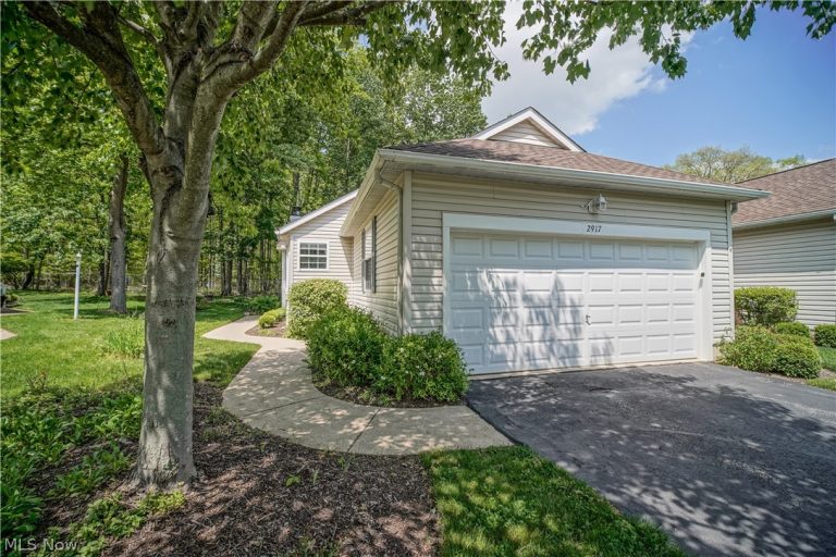 2917 Windsor Court #106, Stow, OH - Photo 3