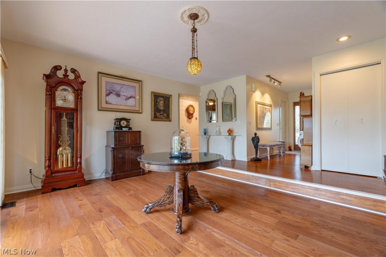 3445 Cornwall Drive, Canton, OH - Photo 6