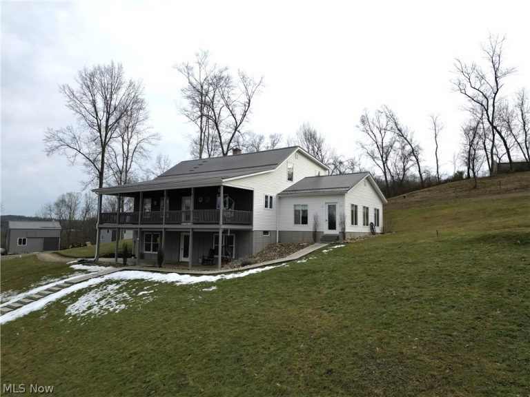 21252 OXFORD Road, Salesville, OH, 43773