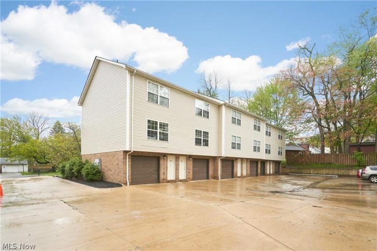 939 Magnolia Avenue, Cuyahoga Falls, OH - Photo 6