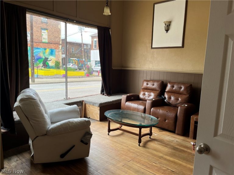 302 4th Street, Toronto, OH - Photo 2