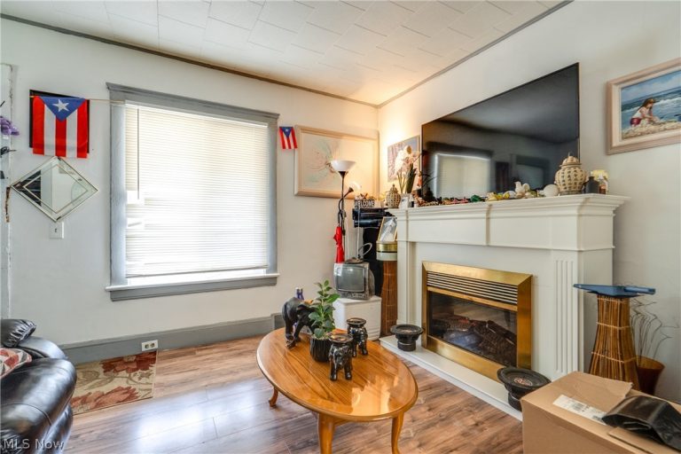 7800 Guthrie Avenue, Cleveland, OH - Photo 5