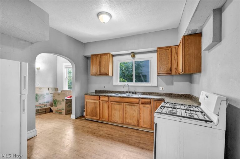 840 Work Drive, Akron, OH - Photo 6