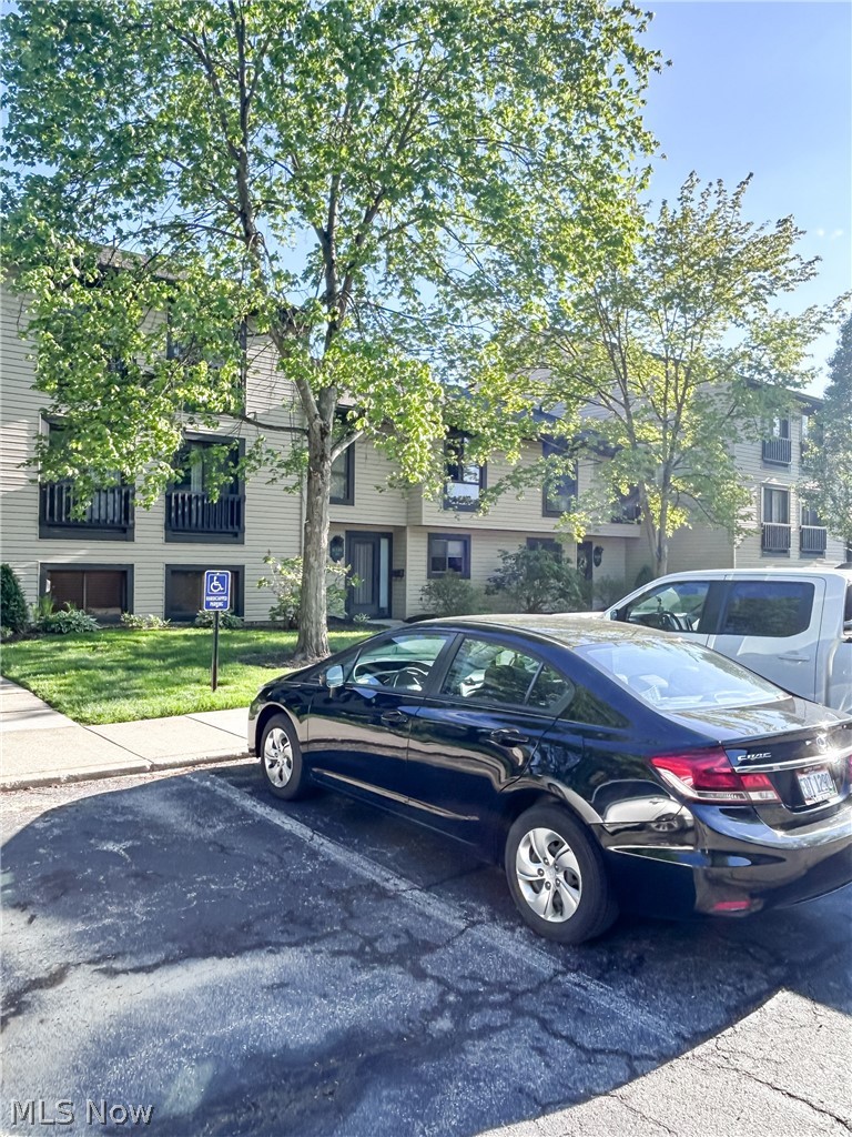 6310 Greenwood #105, Northfield, OH - Photo 2