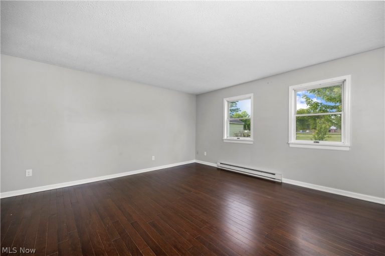 1731 Abbe Road, Elyria, OH - Photo 8