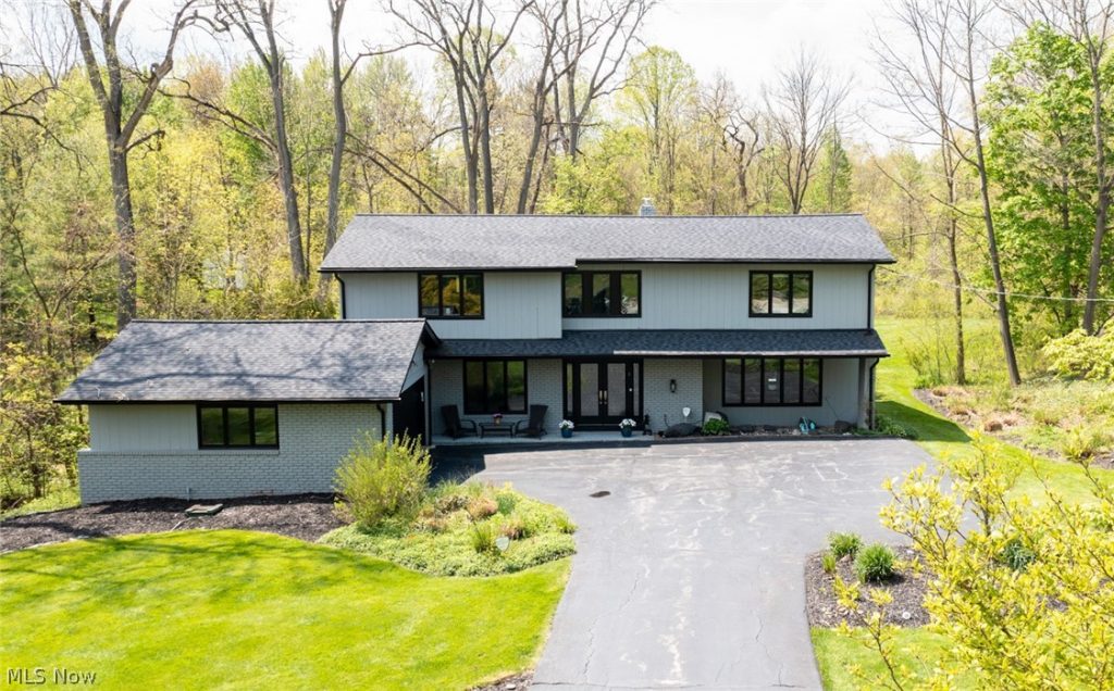 28750 Woodland Road, Pepper Pike, OH