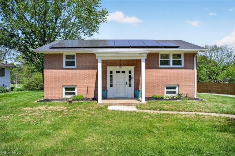 3005 46th Street, Canton, OH, 44706