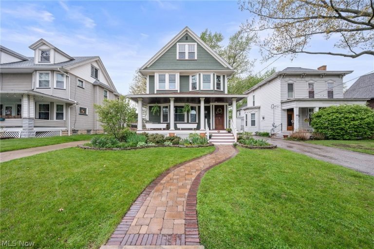 1358 Summit Avenue, Lakewood, OH, 44107