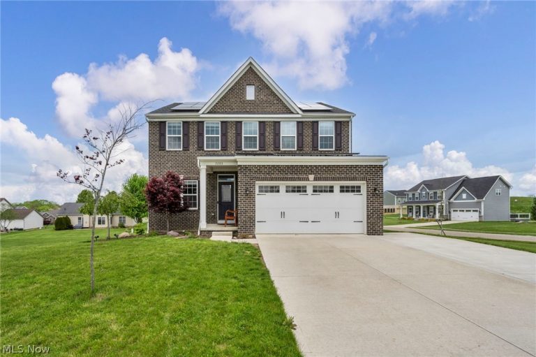 7203 Stonegate Circle, Canton, OH, 44721