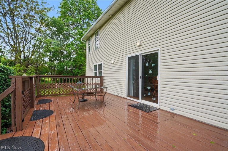 992 Martin Road, Mogadore, OH - Photo 8