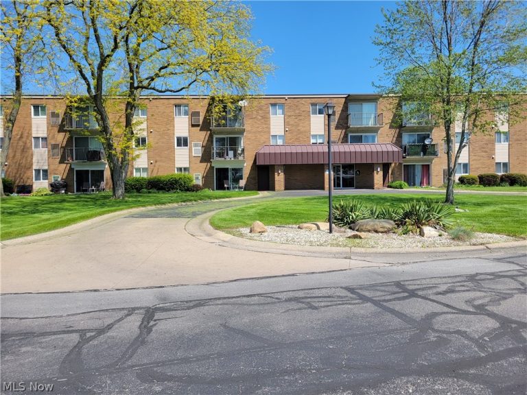 1305 Lake Wilmer Drive #303A, Sandusky, OH, 44870