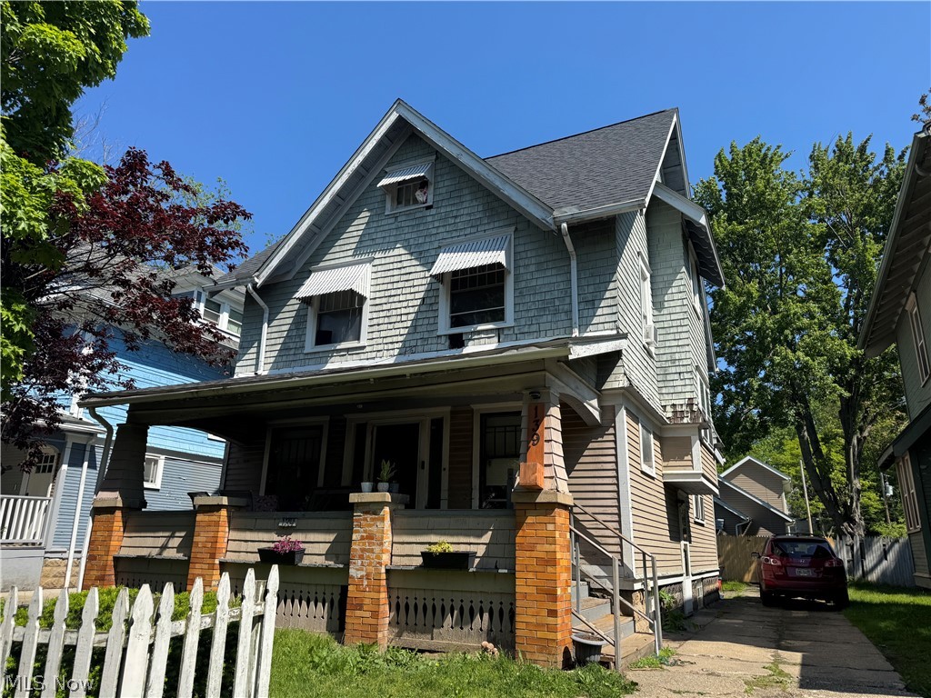 139 Hollinger Avenue, Akron, OH