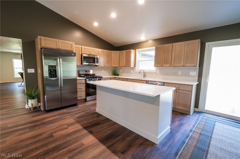 1200 Way Road, Rome, OH - Photo 4