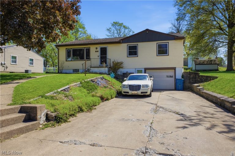 20 James Street, Columbiana, OH - Photo 2