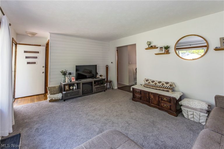 2506 Income Drive, Akron, OH - Photo 8