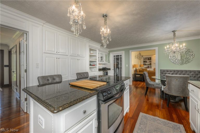 374 Silver Ridge Drive, Copley, OH - Photo 6